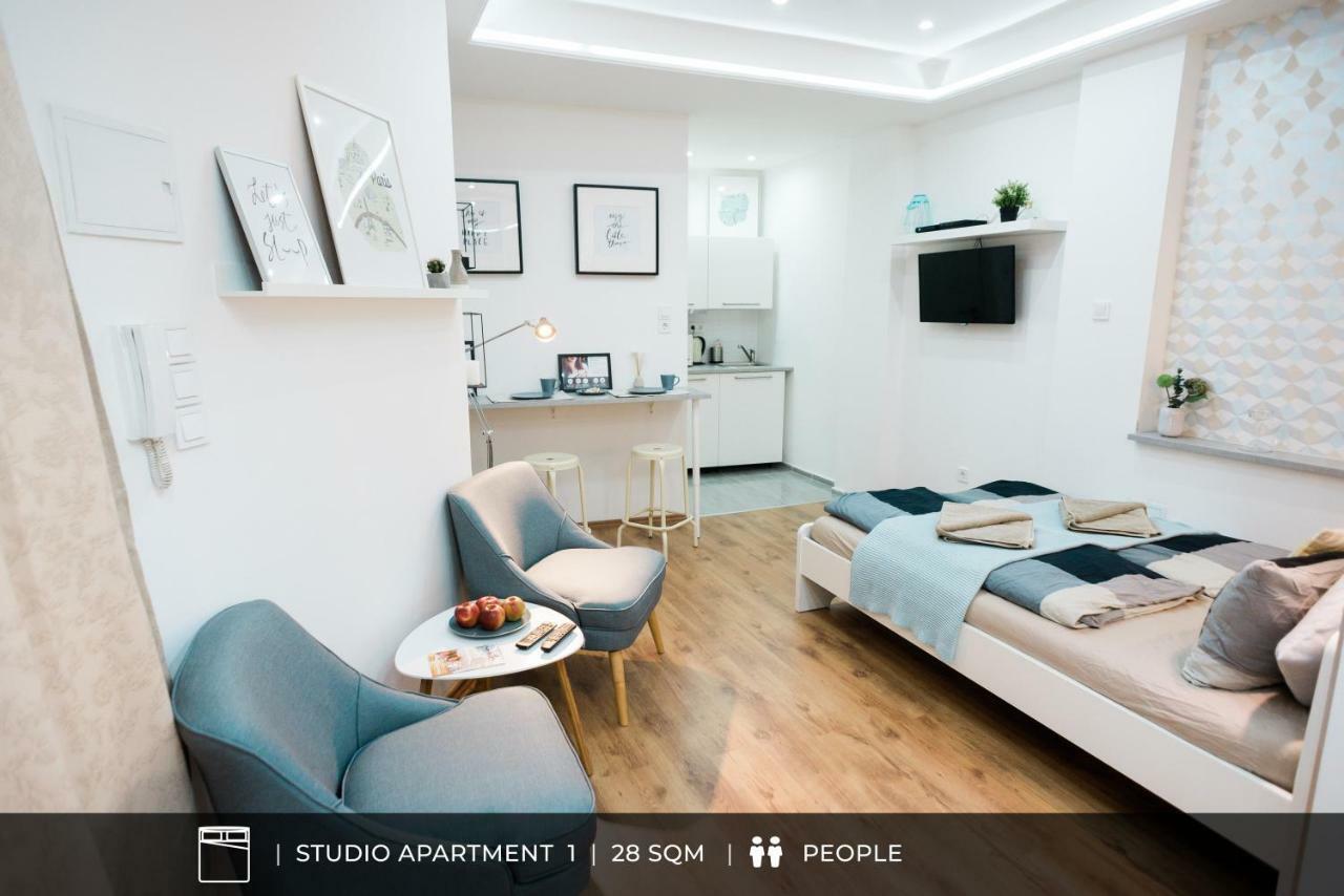 D.Five City Studio Regi Posta Budapest Bagian luar foto