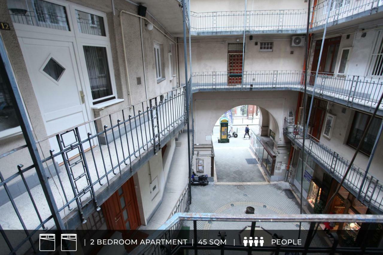 D.Five City Studio Regi Posta Budapest Bagian luar foto